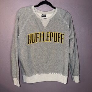 Harry Potter Hufflepuff Sweatshirt Universal Studios Gray Raglan Pullover Medium